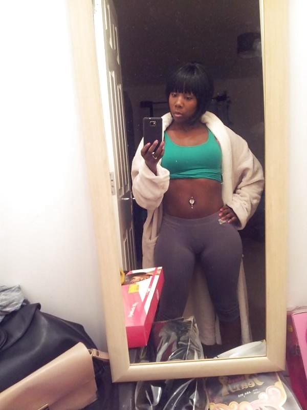 25P Big Booty Ebony Escort From Saporno.com