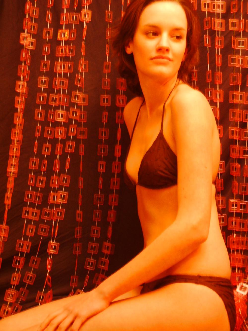 11P Angelina P. aus Moenchengladbach (Non-Nude)