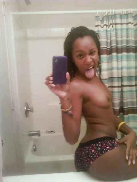 25P Self shot ebony college girls 2
