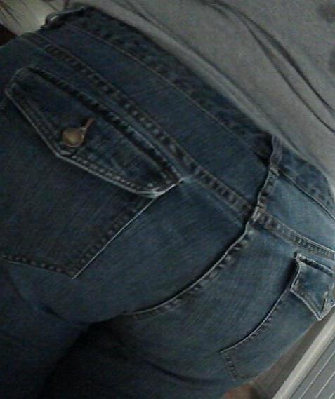 8P Bbw ass in jeans 