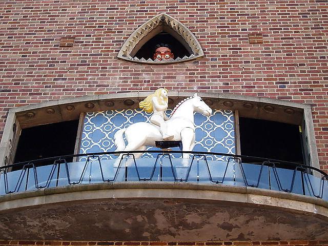 25P Lady Godiva Rides Again.