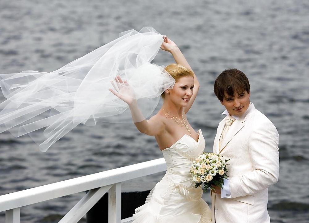 25P Brides - Wedding Voyeur Oops and Exposed