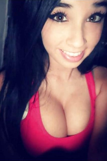 25P Non-nude but HOT chicks 5