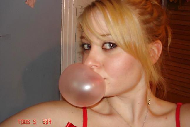 25P CHUBBY BLONDE GIRL POSING PT.2
