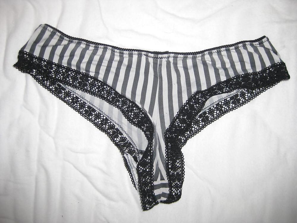 9P Freundin 's String , Unterwaesche , Vibrator etc