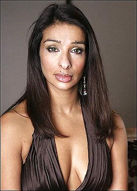12P Shobna Gulati (Sunita) Busty Asian