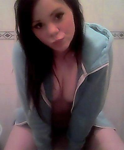 21P Cute norwegian teens