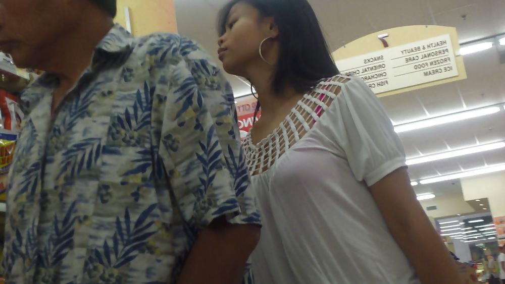25P Cute girls ass & butt in short white mini skirt & red shoes