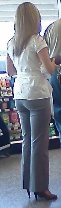 25P Itrbu's Sneaky Non-Nude Public Voyer Pix VOL1: Ass & Legs