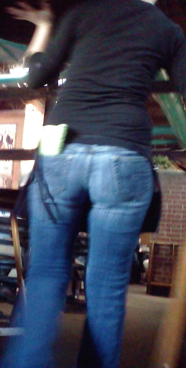 25P Itrbu's Sneaky Non-Nude Public Voyer Pix VOL1: Ass & Legs