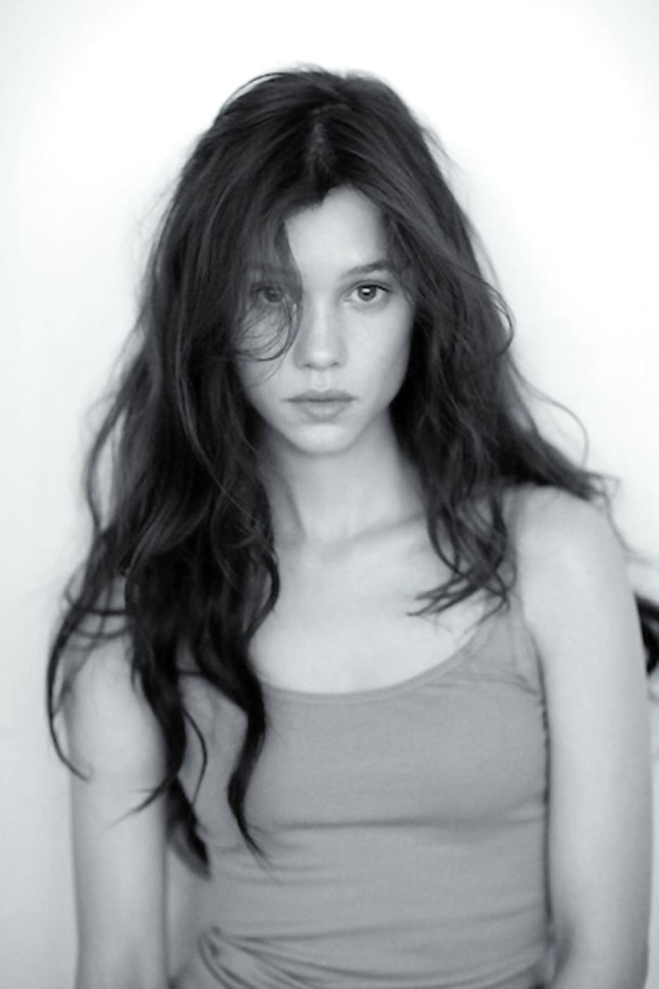 18P Astrid Berges-Frisbey