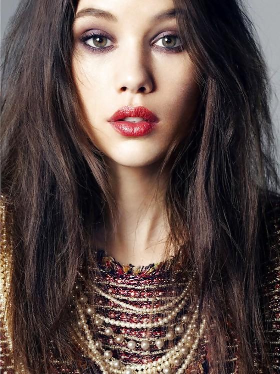 18P Astrid Berges-Frisbey