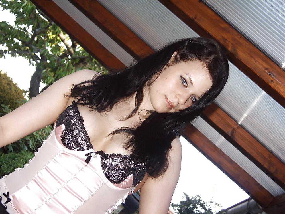 11P Nice brunette teen (non porn)