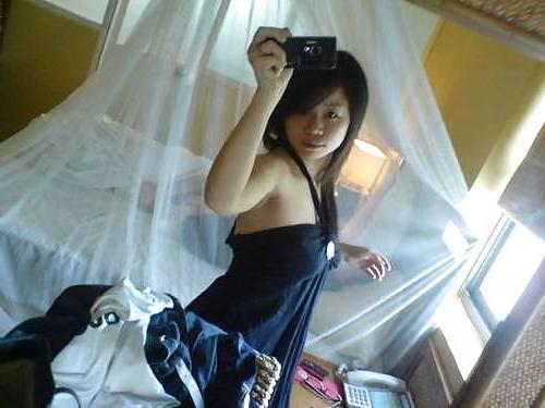 25P Cute Asian College Girls