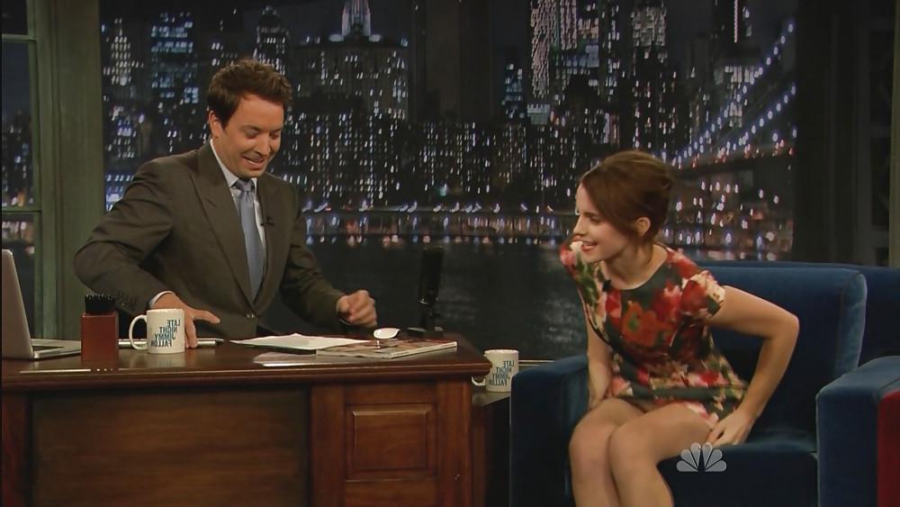 4P Emma Watson Upskirt