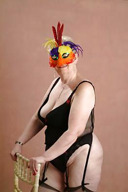 25P Granny's Gallery 2
