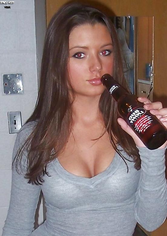 14P Sexy Non Nude Girls