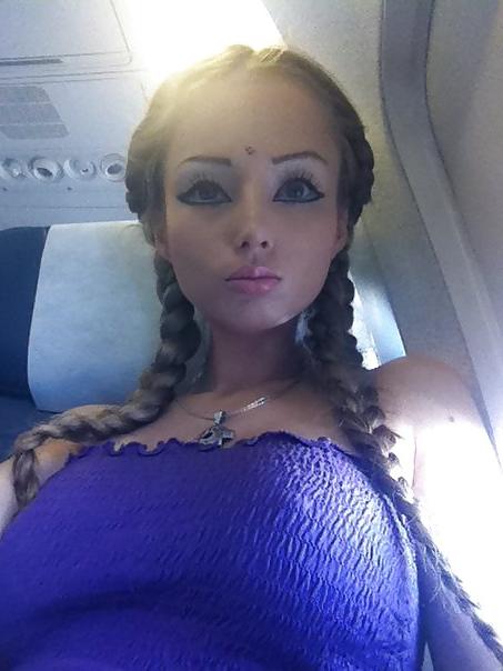 25P Valeria Lukyanova