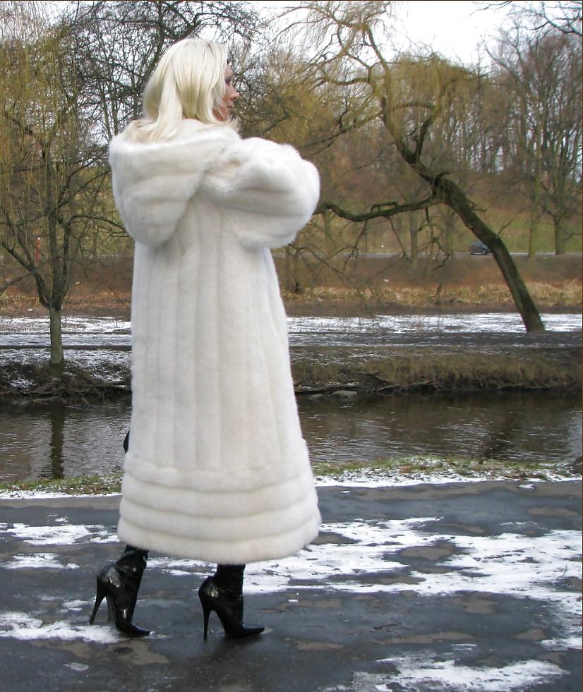 25P Lady Ewe