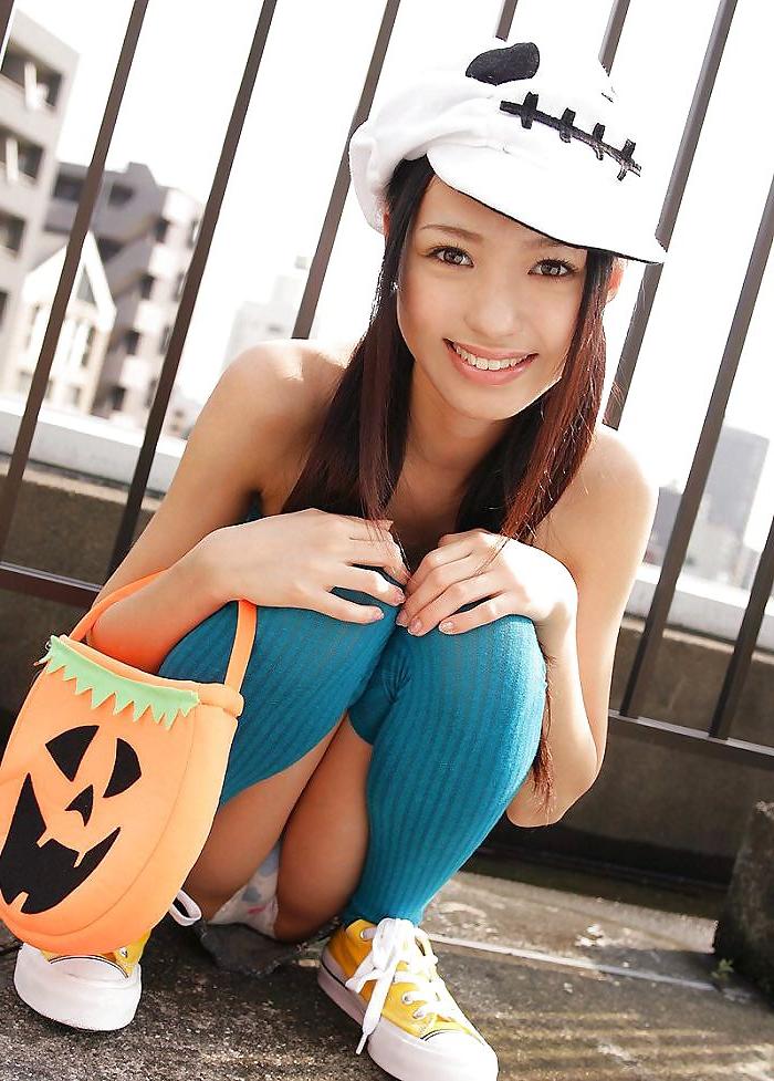15P Asian Witch