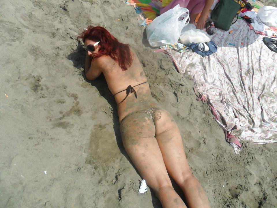 11P Romanian women: nicoleta