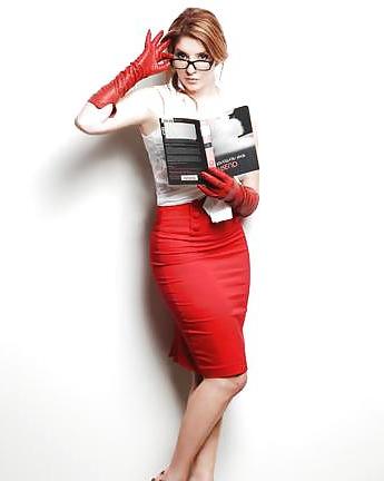 17P Anneliese van der pol