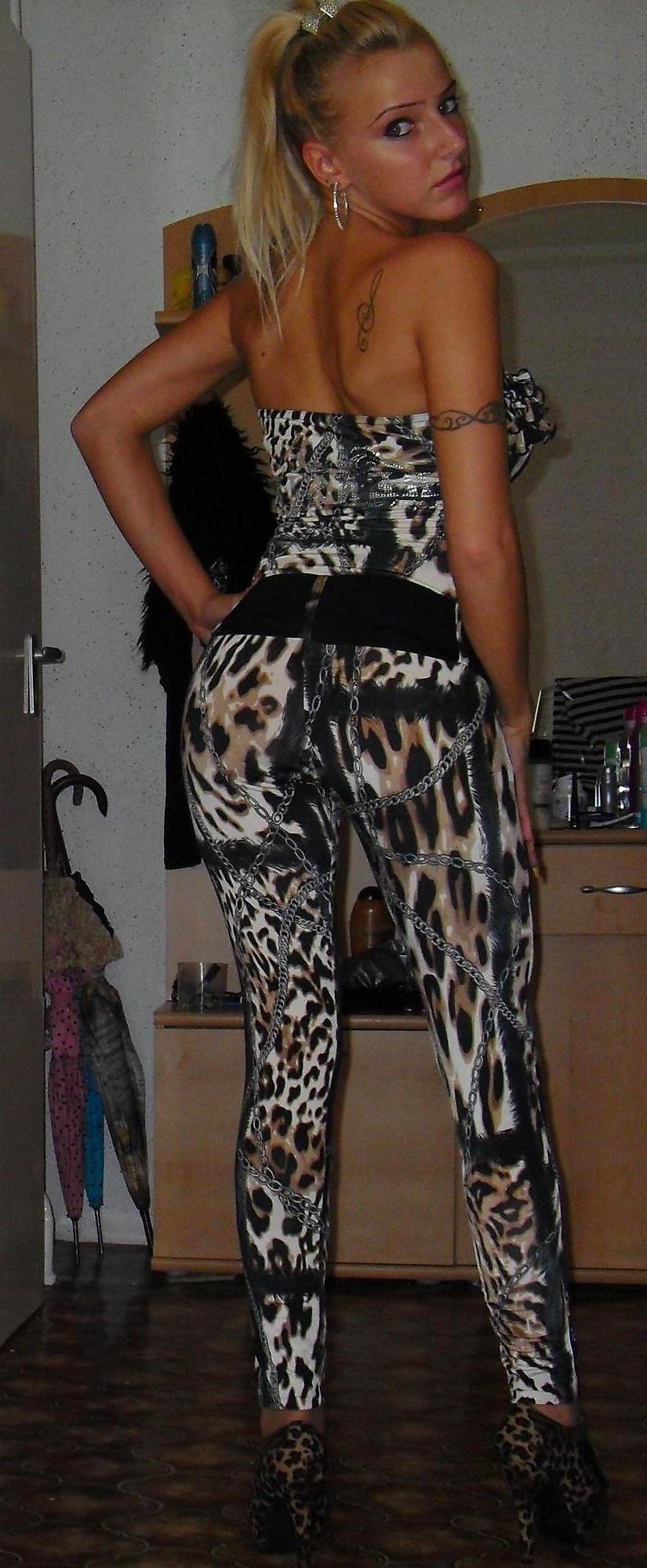 25P Non nude hotties 2