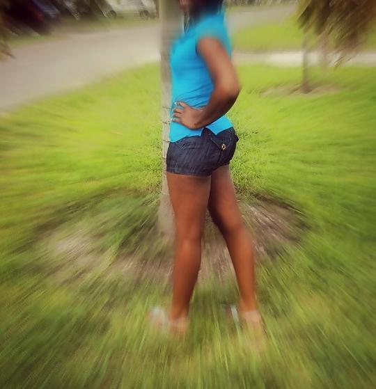 11P Never Trust A Big Butt & A Smile