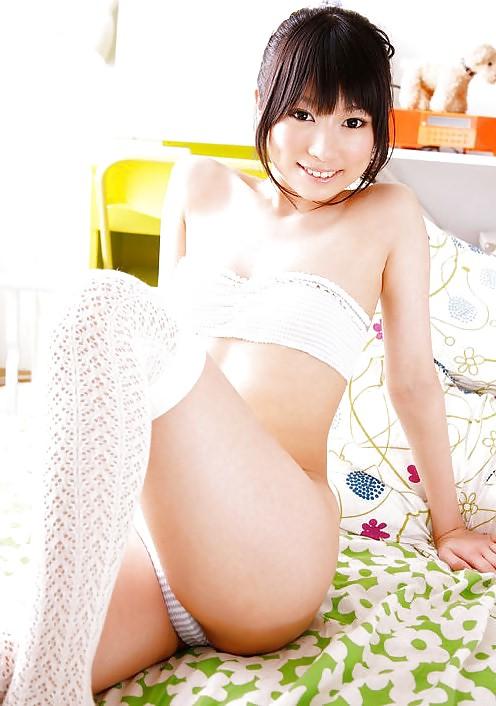 25P An asian Princess in stockings!