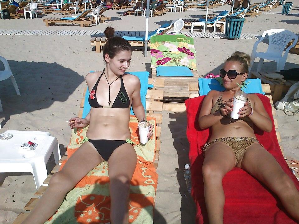 8P Greek bikini girls