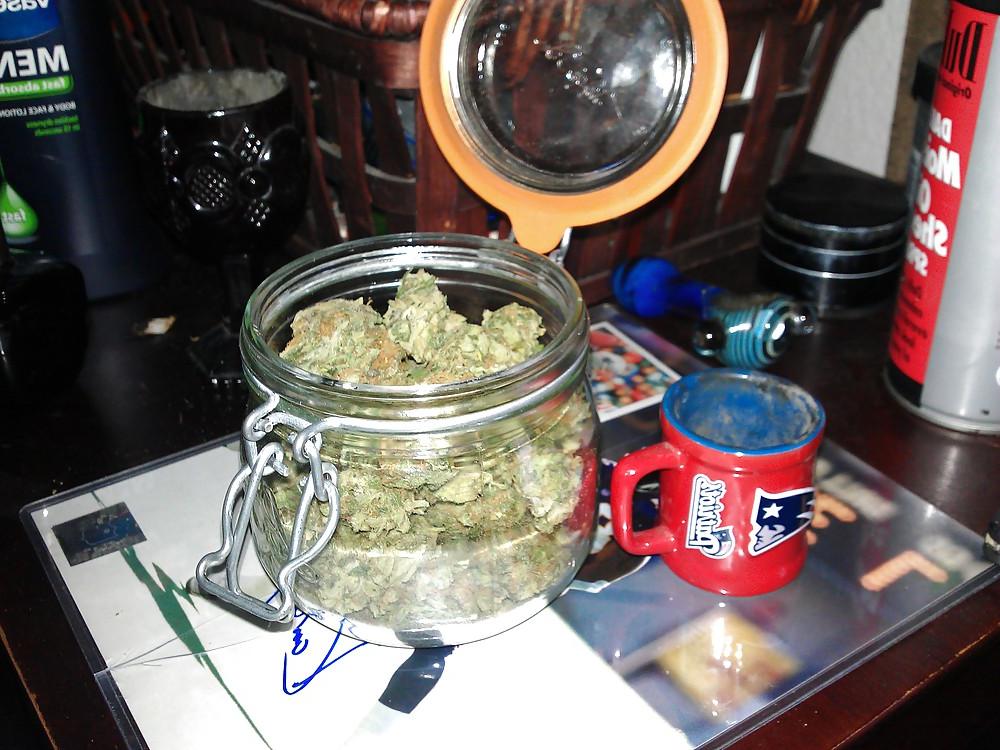10P Marijuana Porn