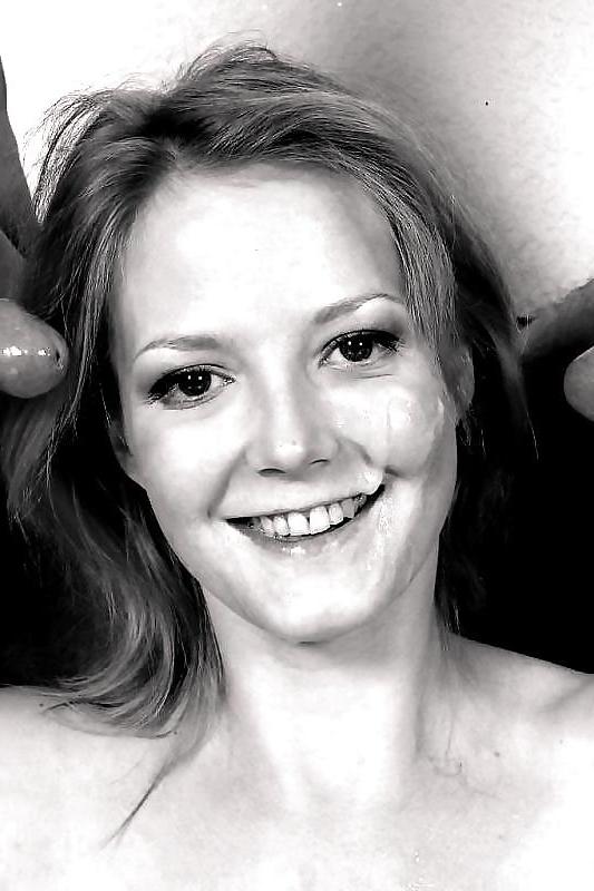 25P Smiling group facials 5