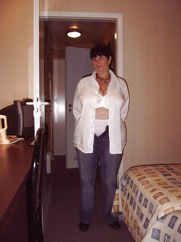 24P Busty grandma Monique