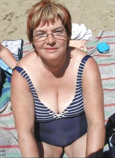 25P Swimsuit bikini bra bbw mature dressed teen big tits - 72