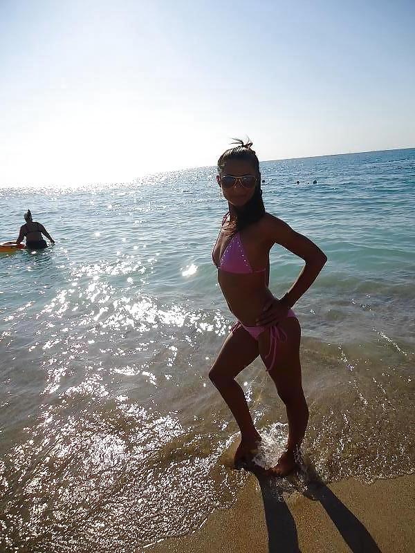 8P Romanian girl: Alice