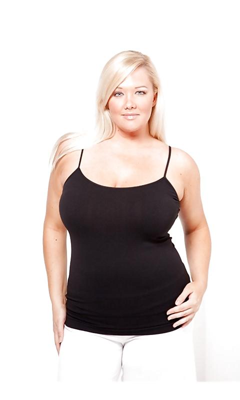 8P Plus size models 2 (non-nude)