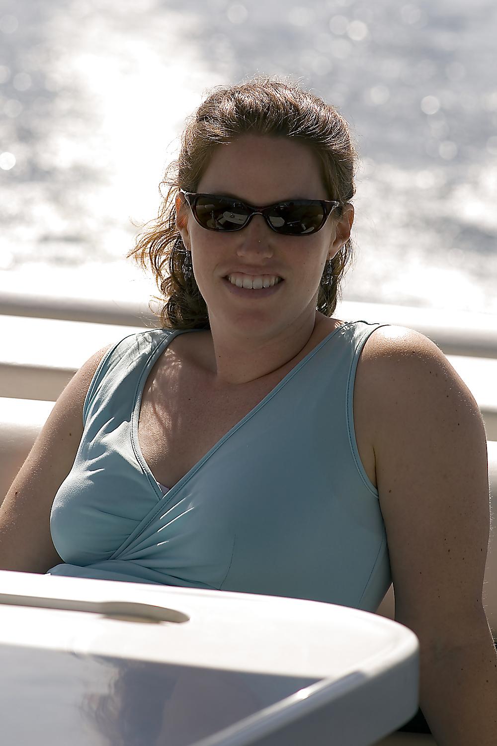 23P NON-NUDE girls around water 2