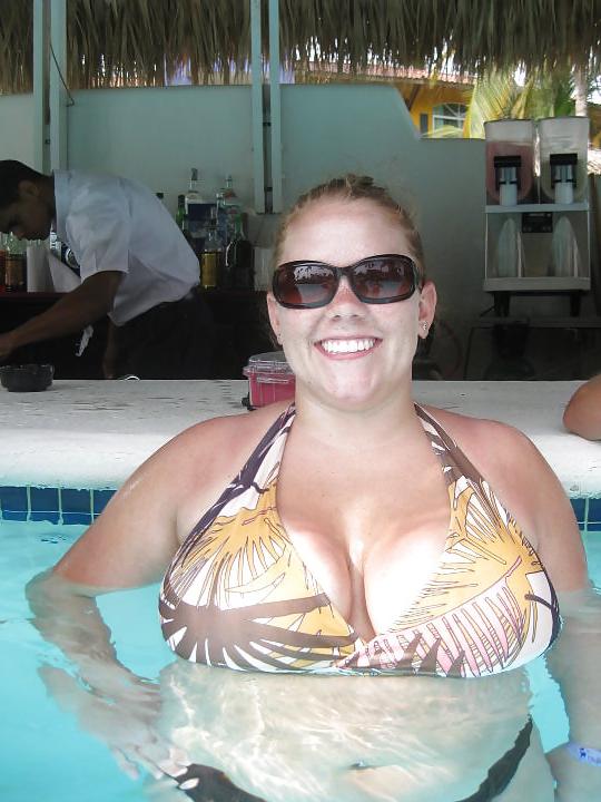 23P NON-NUDE girls around water 2