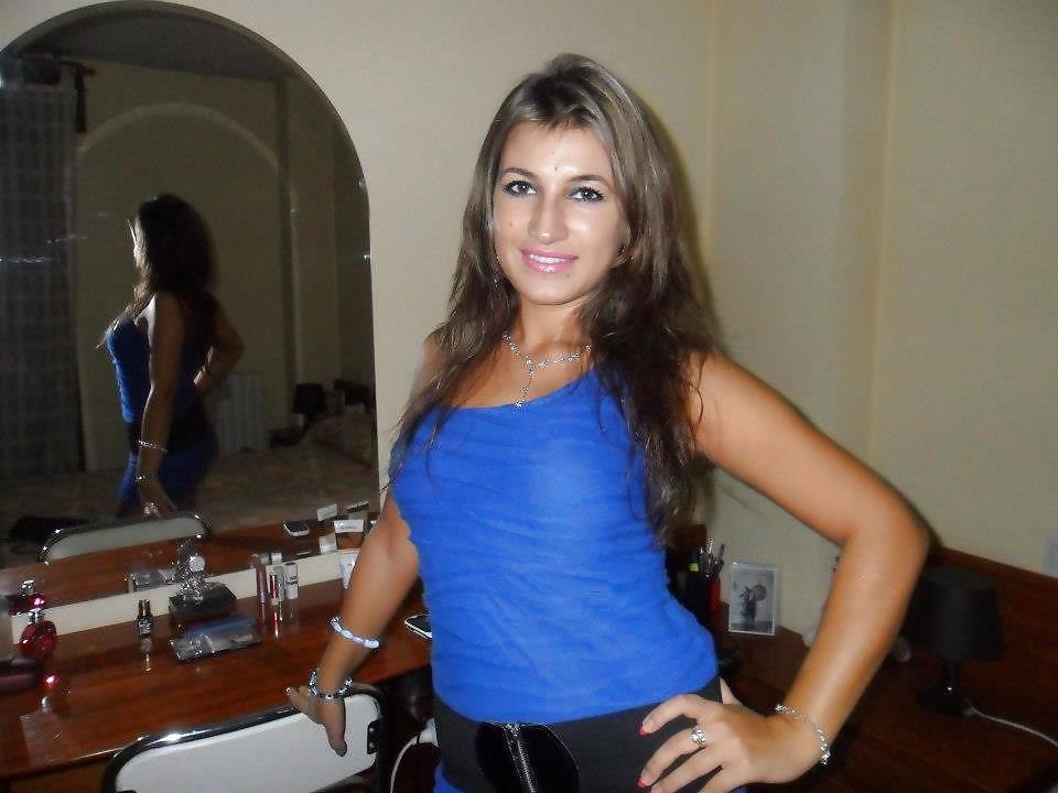 13P Romanian girl: georgiana
