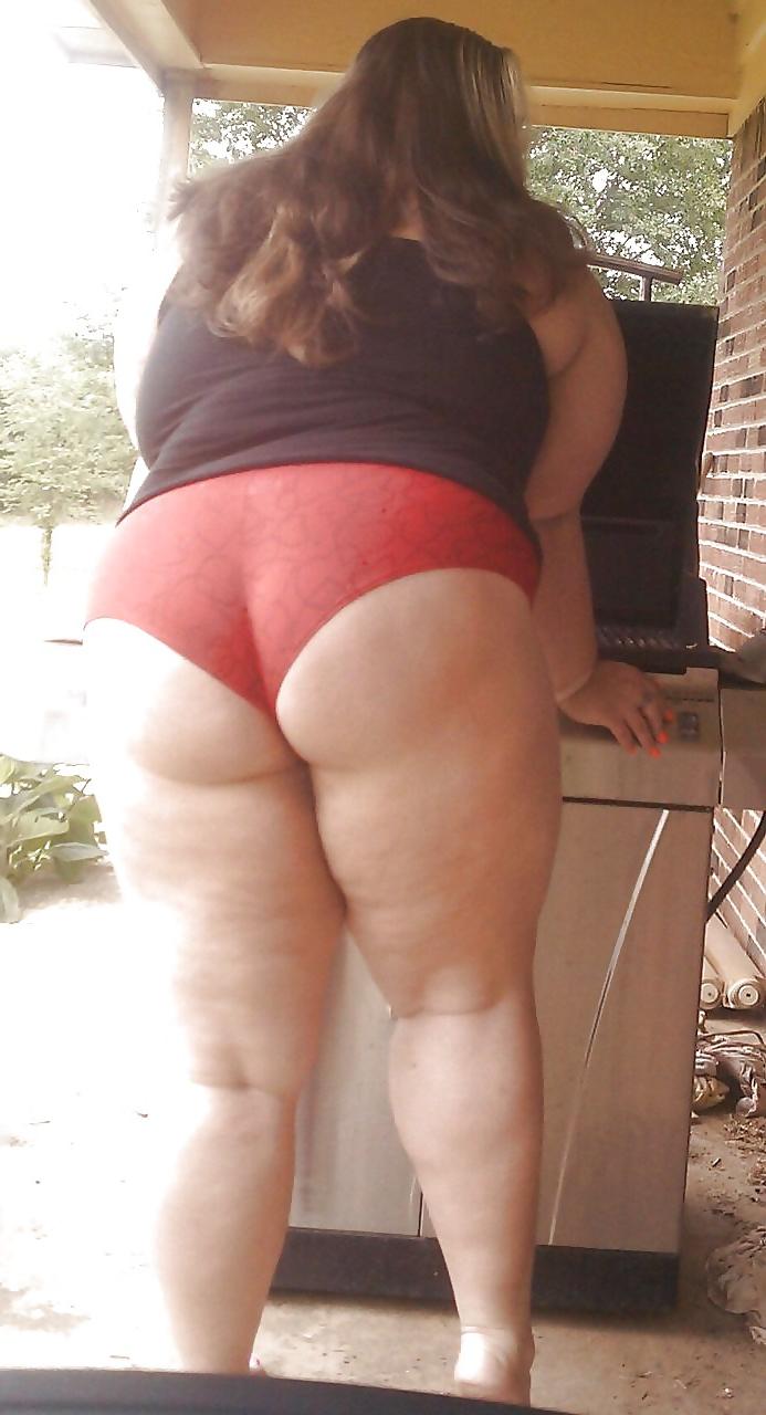 11P Huge Butt 2