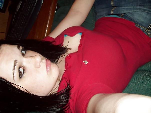 4P Non nude but sexy!