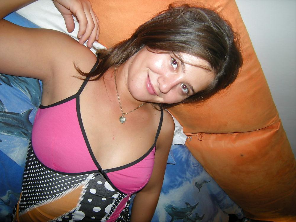 25P Romanian sex photos