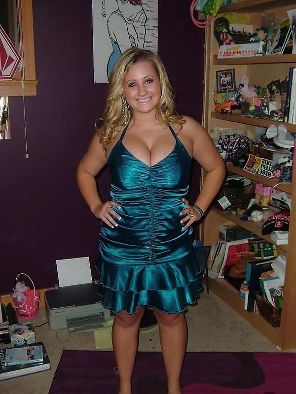 25P Curvy Beauties 30 Clothed Edition