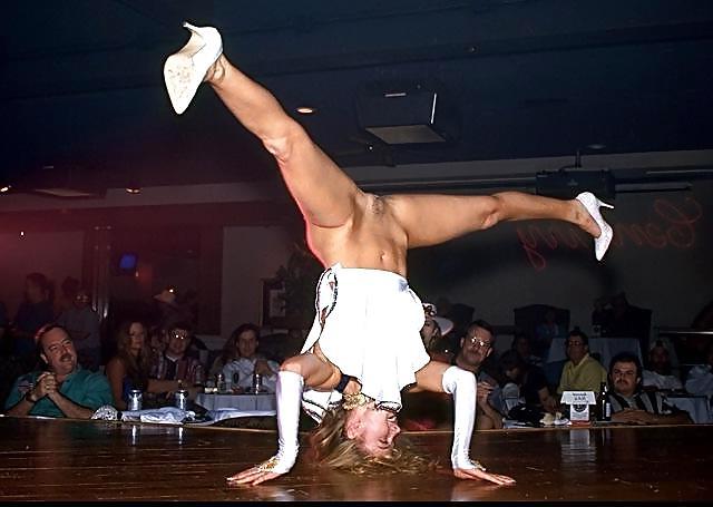 25P Nude Gymnastic - csm