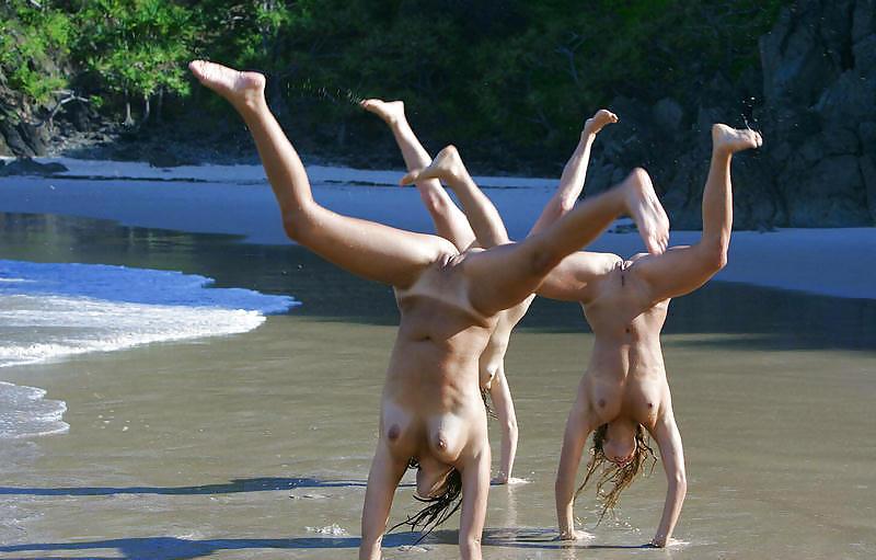 25P Nude Gymnastic - csm