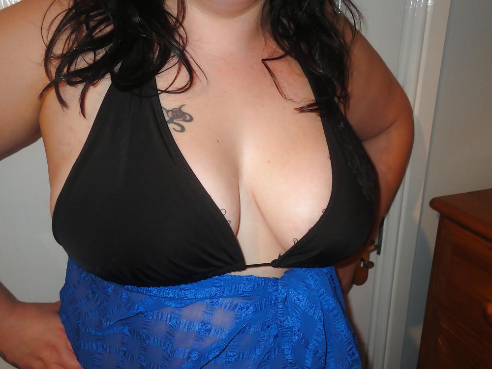 5P Nice full breasts (non nude)