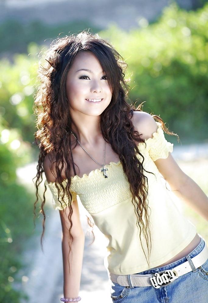 10P Sexy Asian Teen - Cute Titys!!!