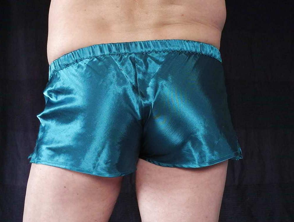 19P Wear panties from daughter her girlfriends