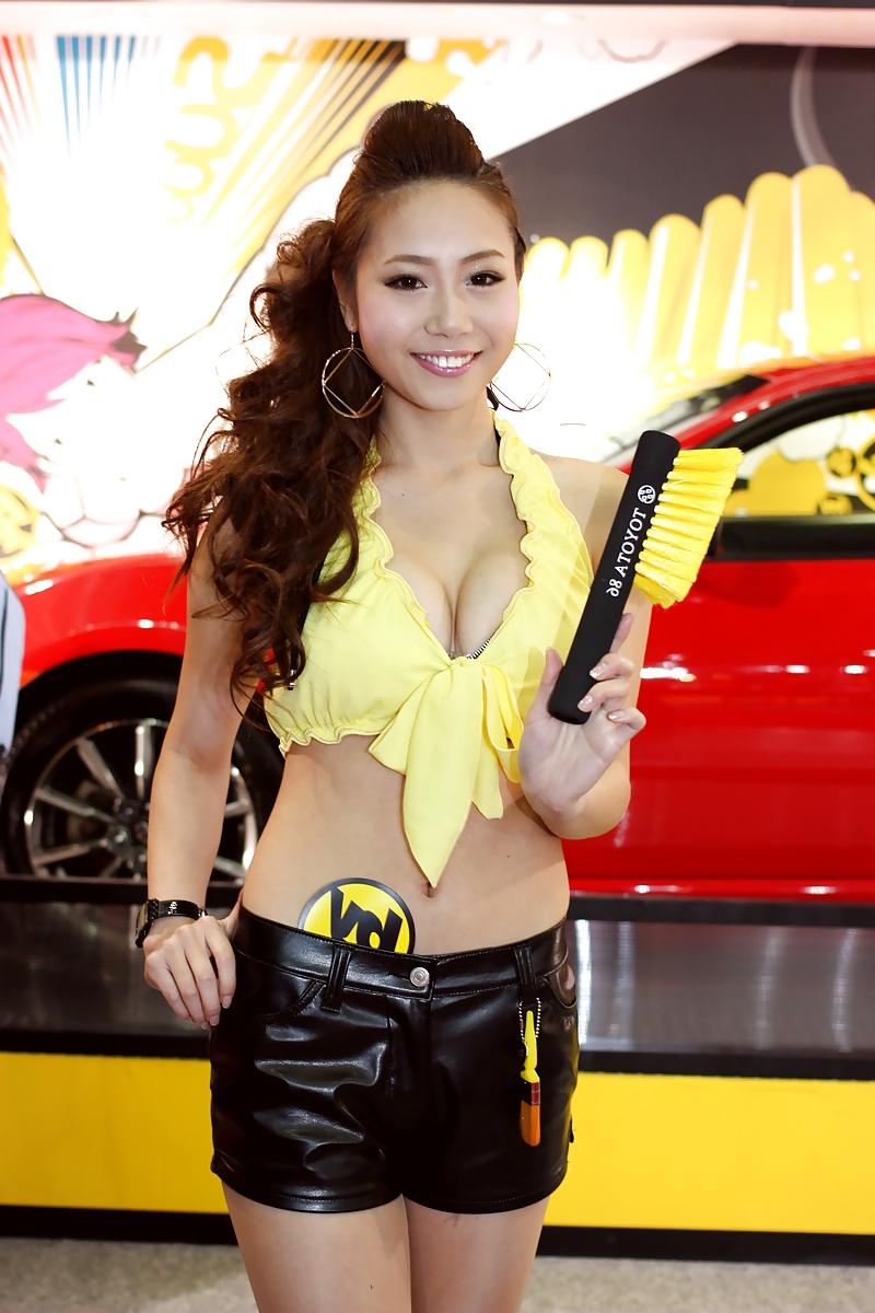 25P TOKYO Auto Salon