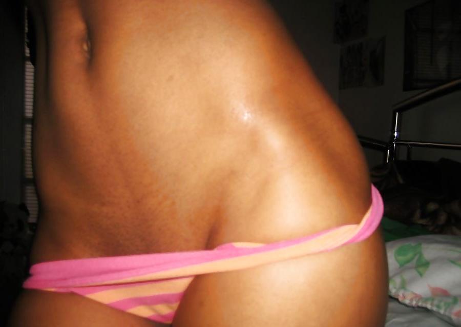 25P Amateurs delights 36 - Cute Brasilia girl